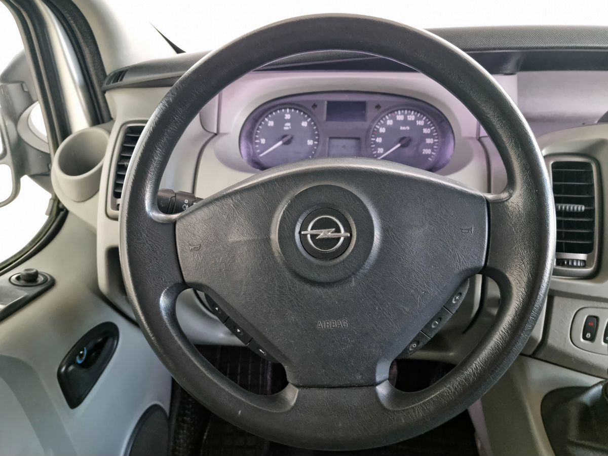 Opel Vivaro 999 2008 г.в., 368 674 км.