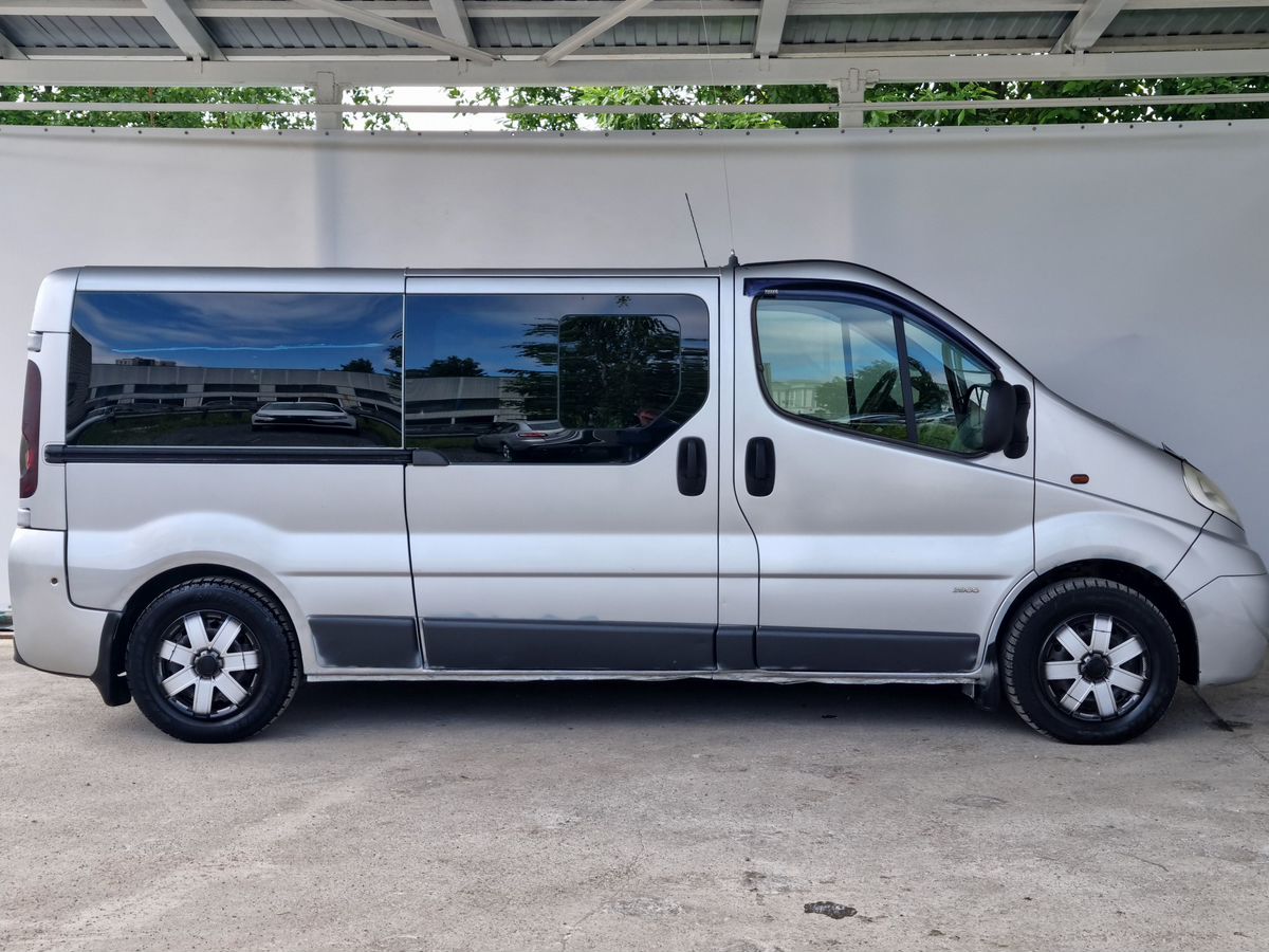 Opel Vivaro 999 2008 г.в., 368 674 км.