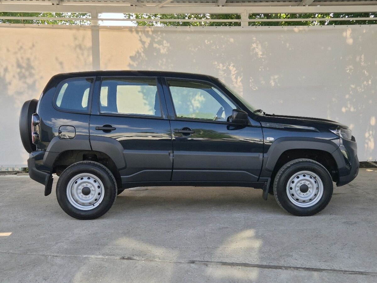 Lada Niva Travel Classic'24 2024 г.в., 4 000 км.