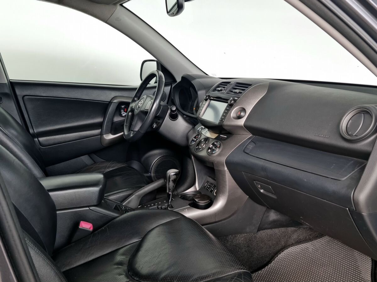Toyota RAV4 Сол 2010 г.в., 189 000 км.