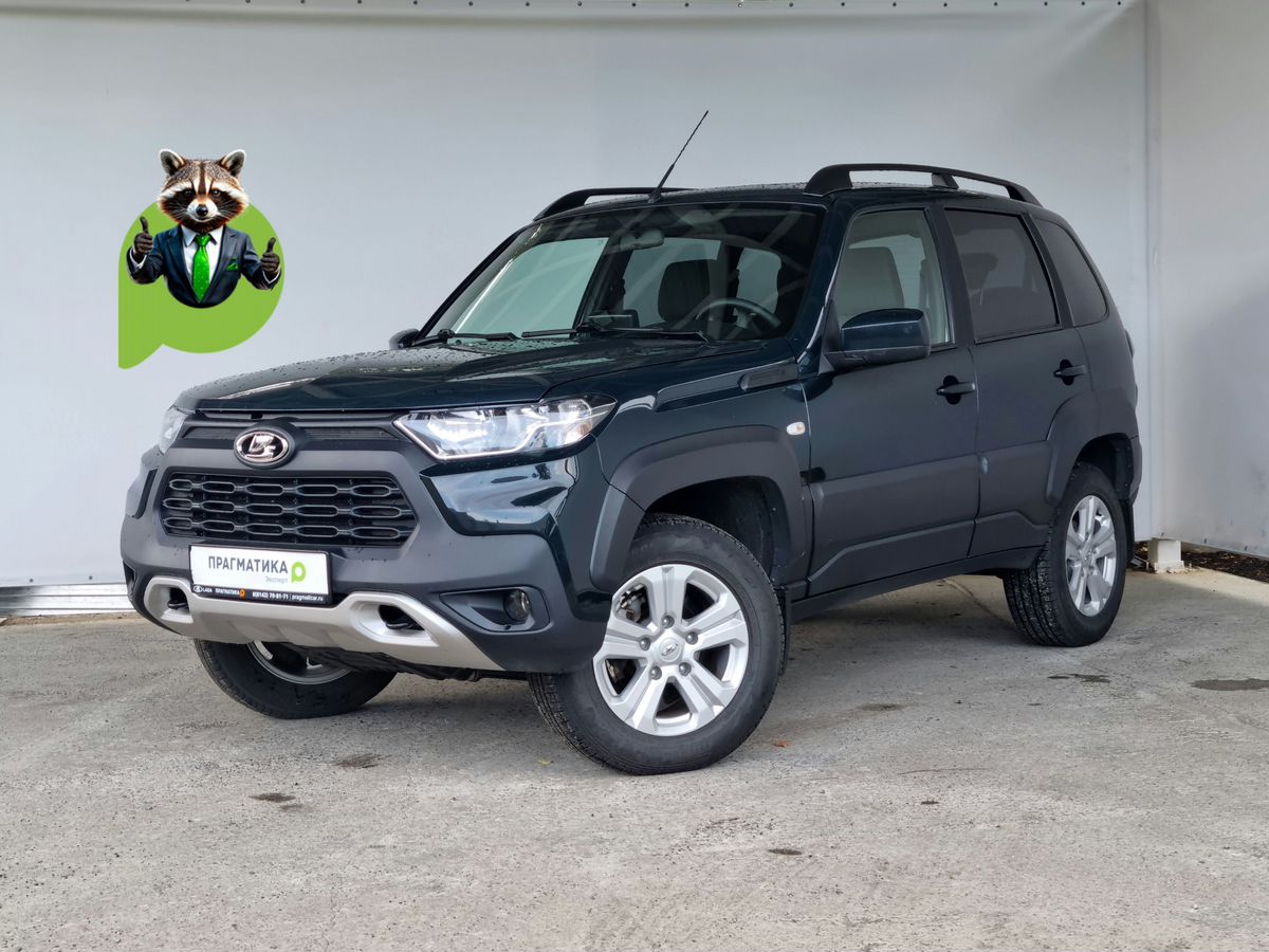 Lada Niva Travel