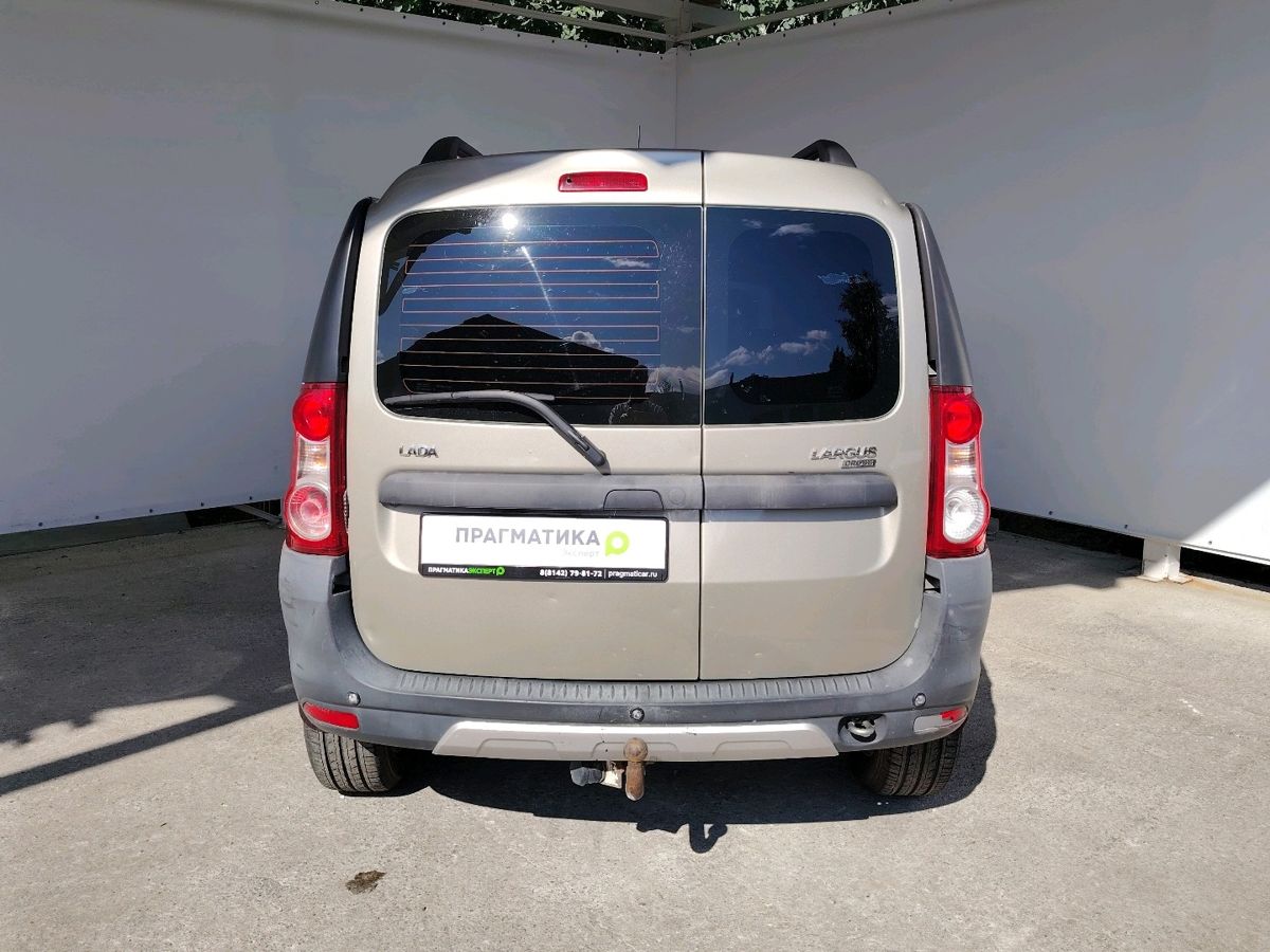 Lada Largus 999 2016 г.в., 175 685 км.