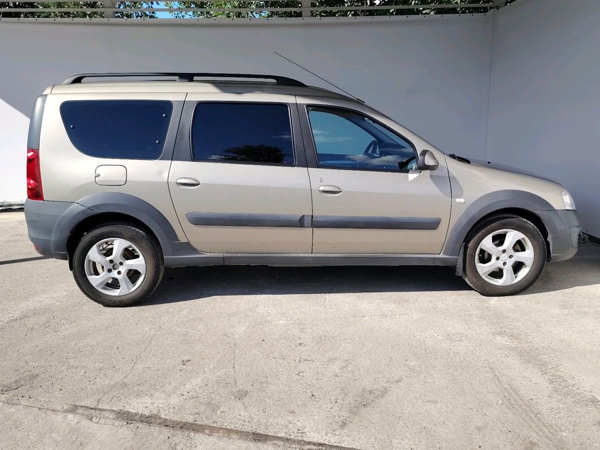 Lada Largus 999 2016 г.в., 175 685 км.