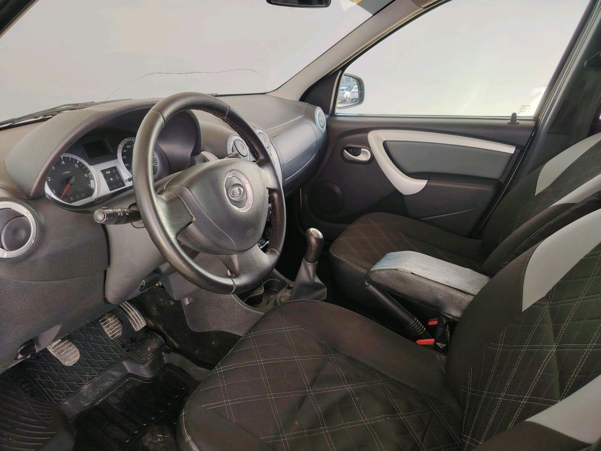 Lada Largus 999 2016 г.в., 175 685 км.