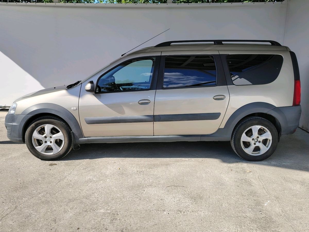 Lada Largus 999 2016 г.в., 175 685 км.