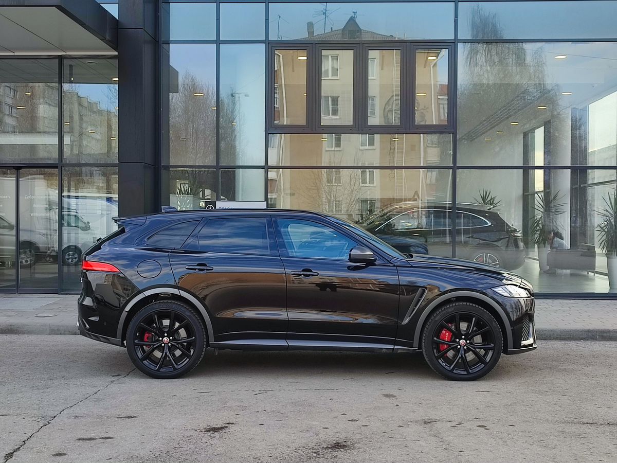 Jaguar F-Pace