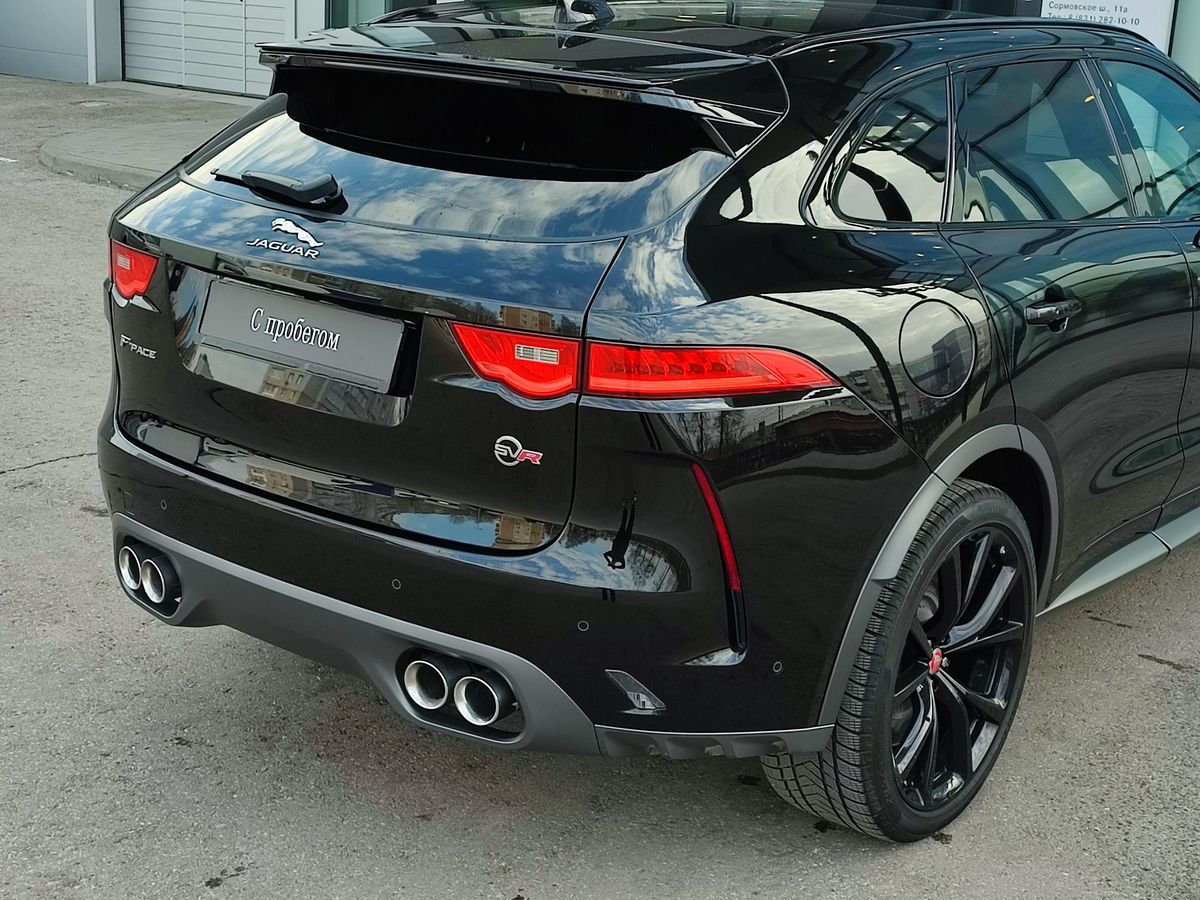 Jaguar F-Pace