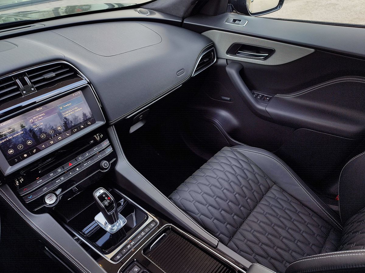 Jaguar F-Pace