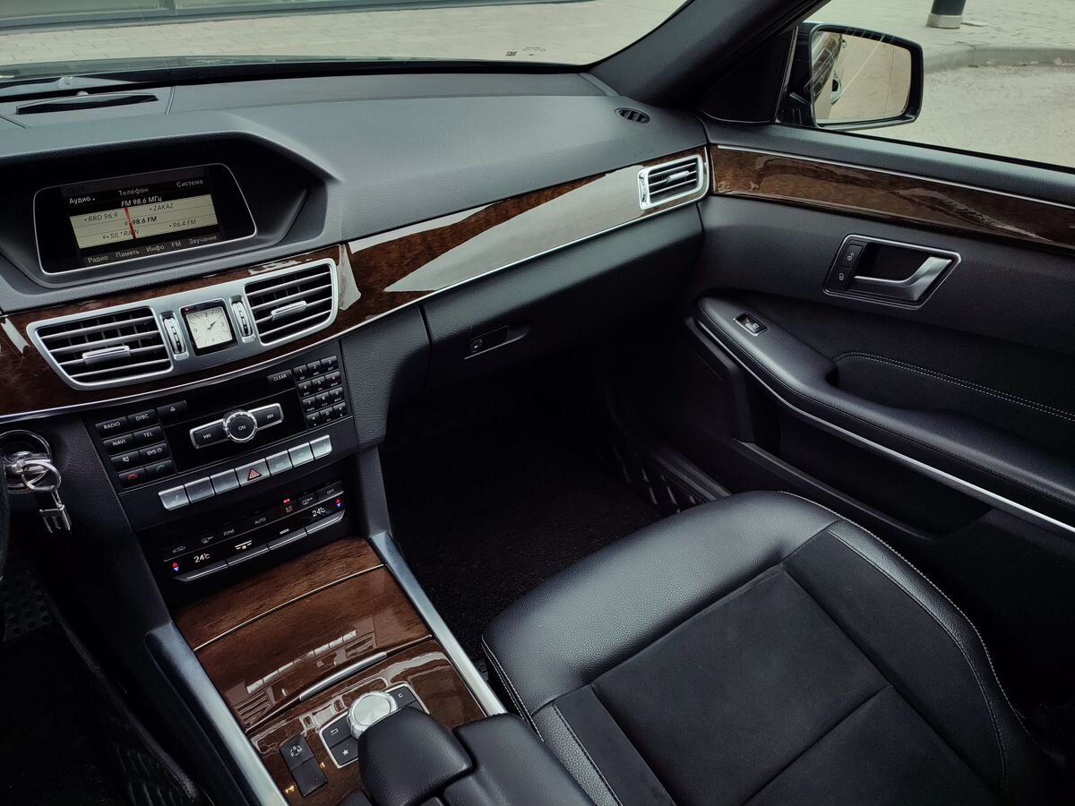 Mercedes-Benz E-Класс
