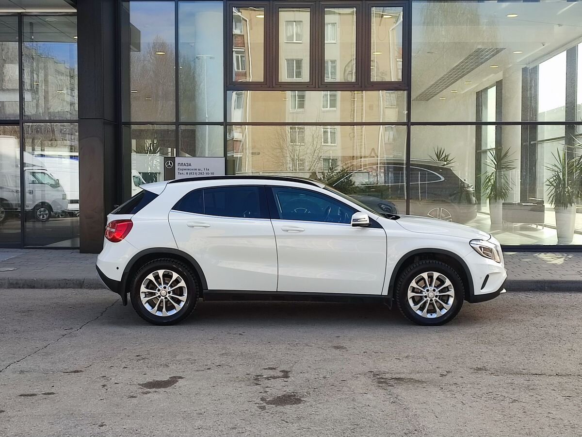 Mercedes-Benz GLA