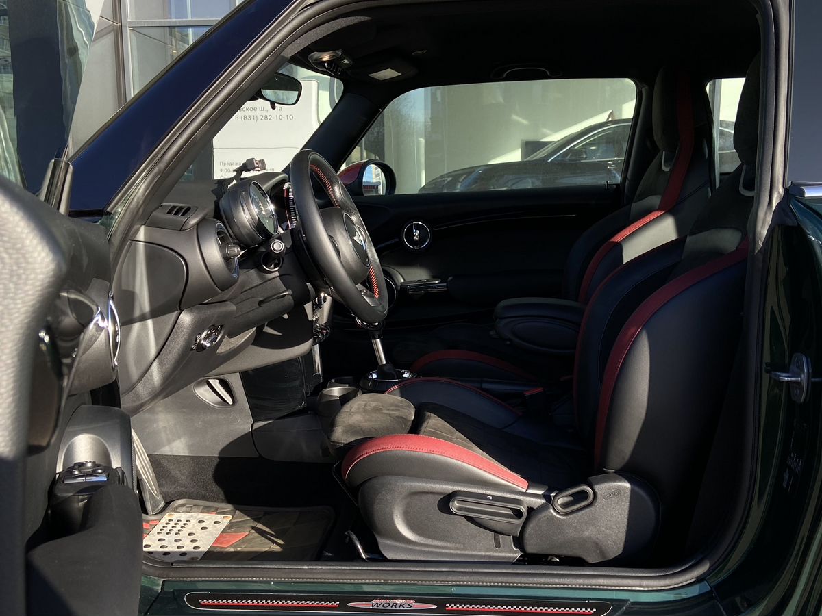 Mini Hatch