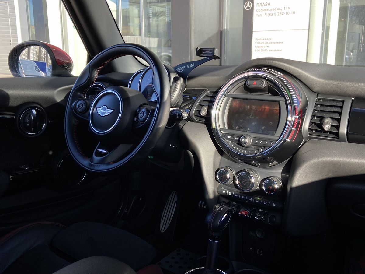 Mini Hatch
