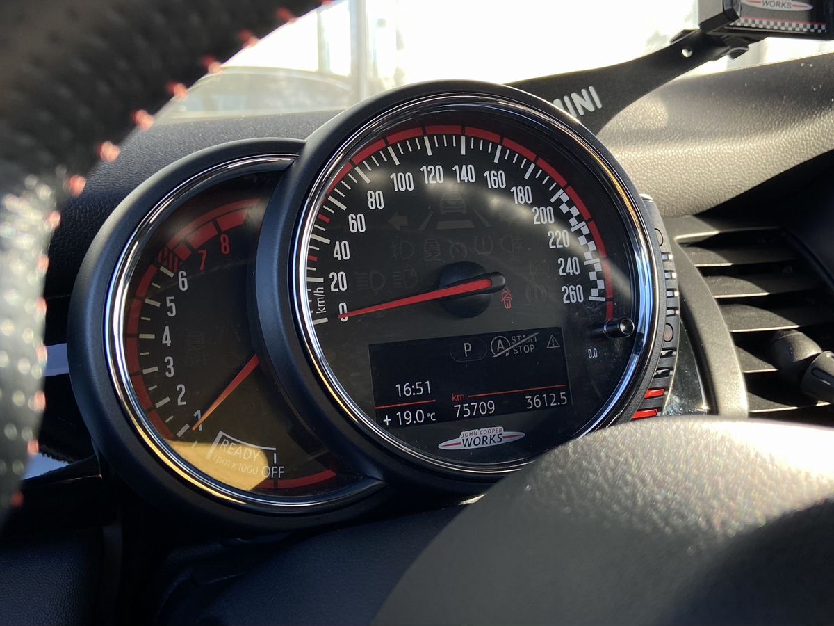 Mini Hatch