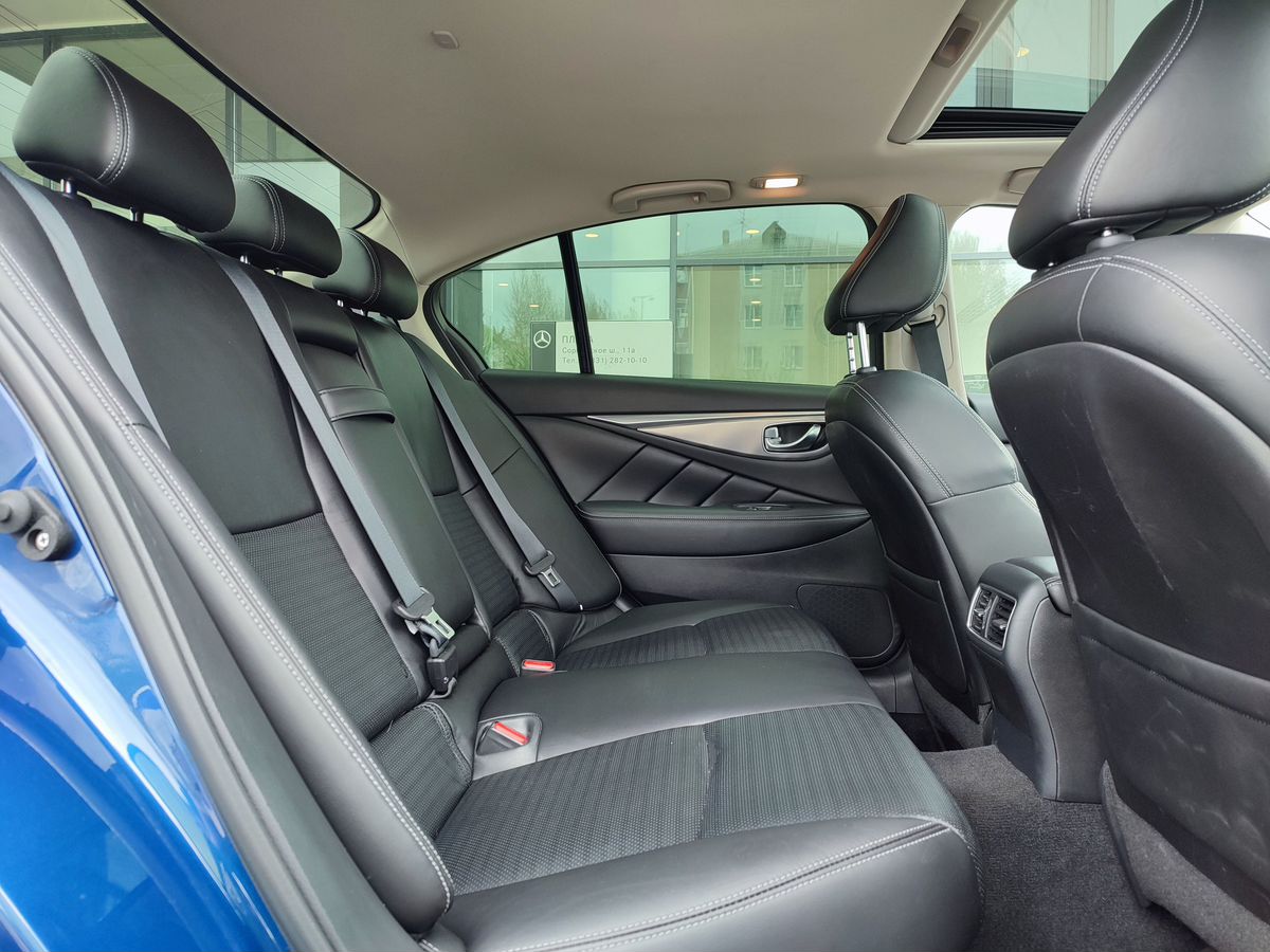 Infiniti Q50