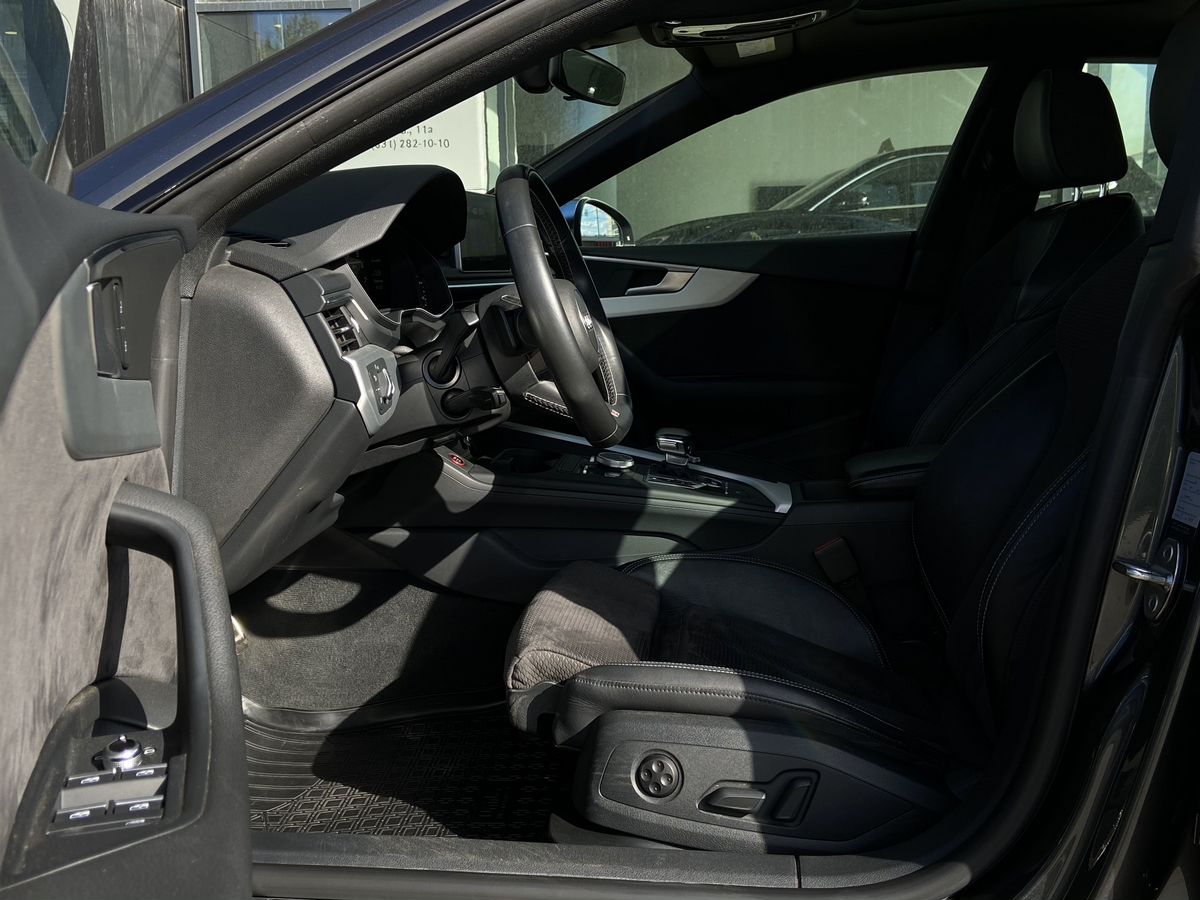 Audi S5