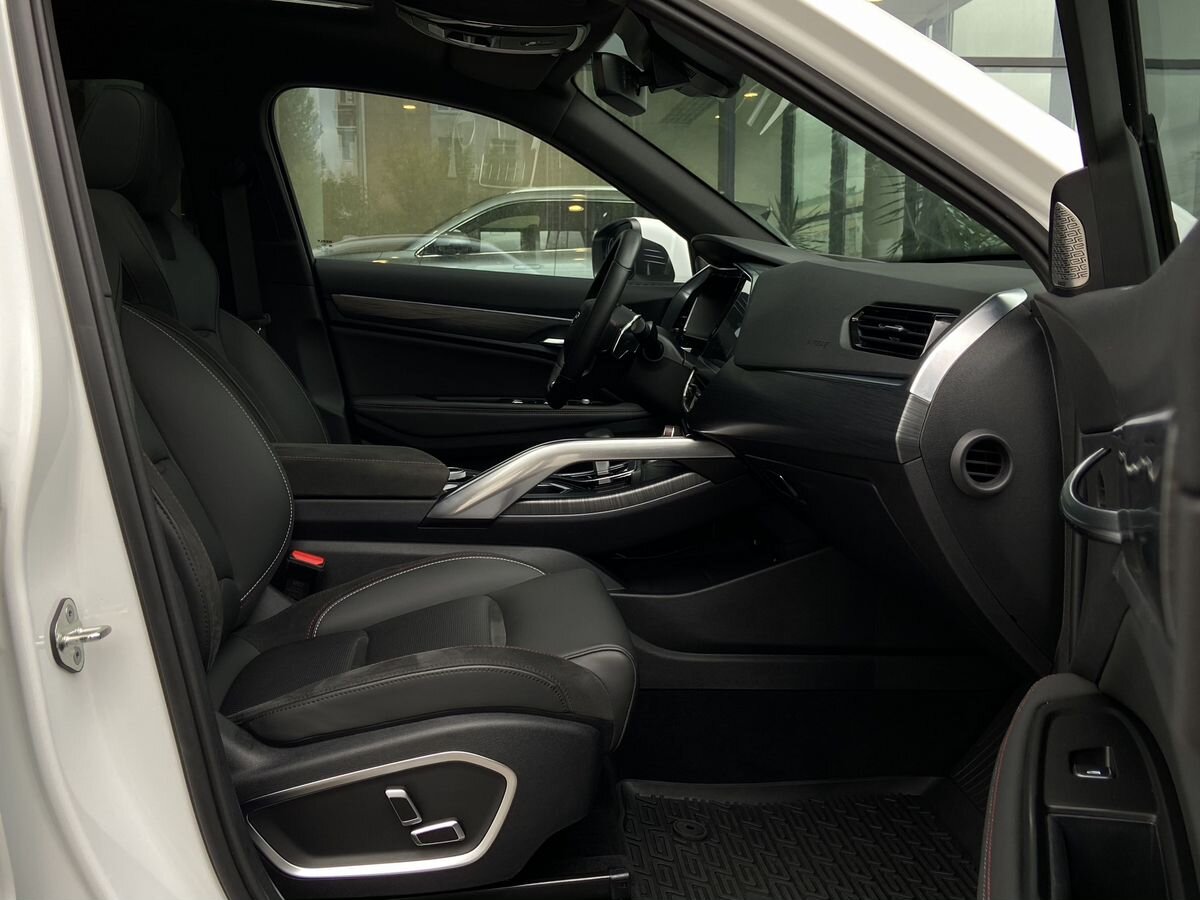 Geely Tugella