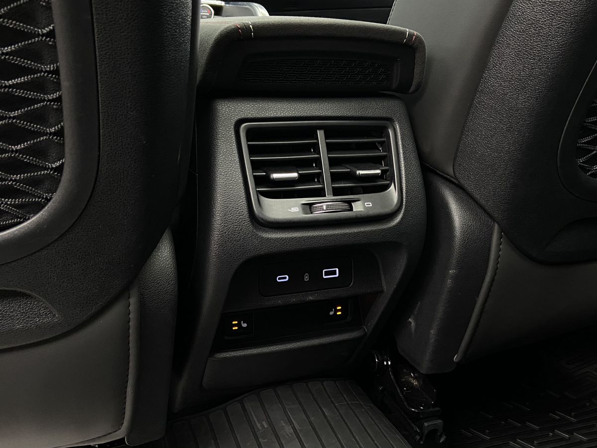 Geely Tugella