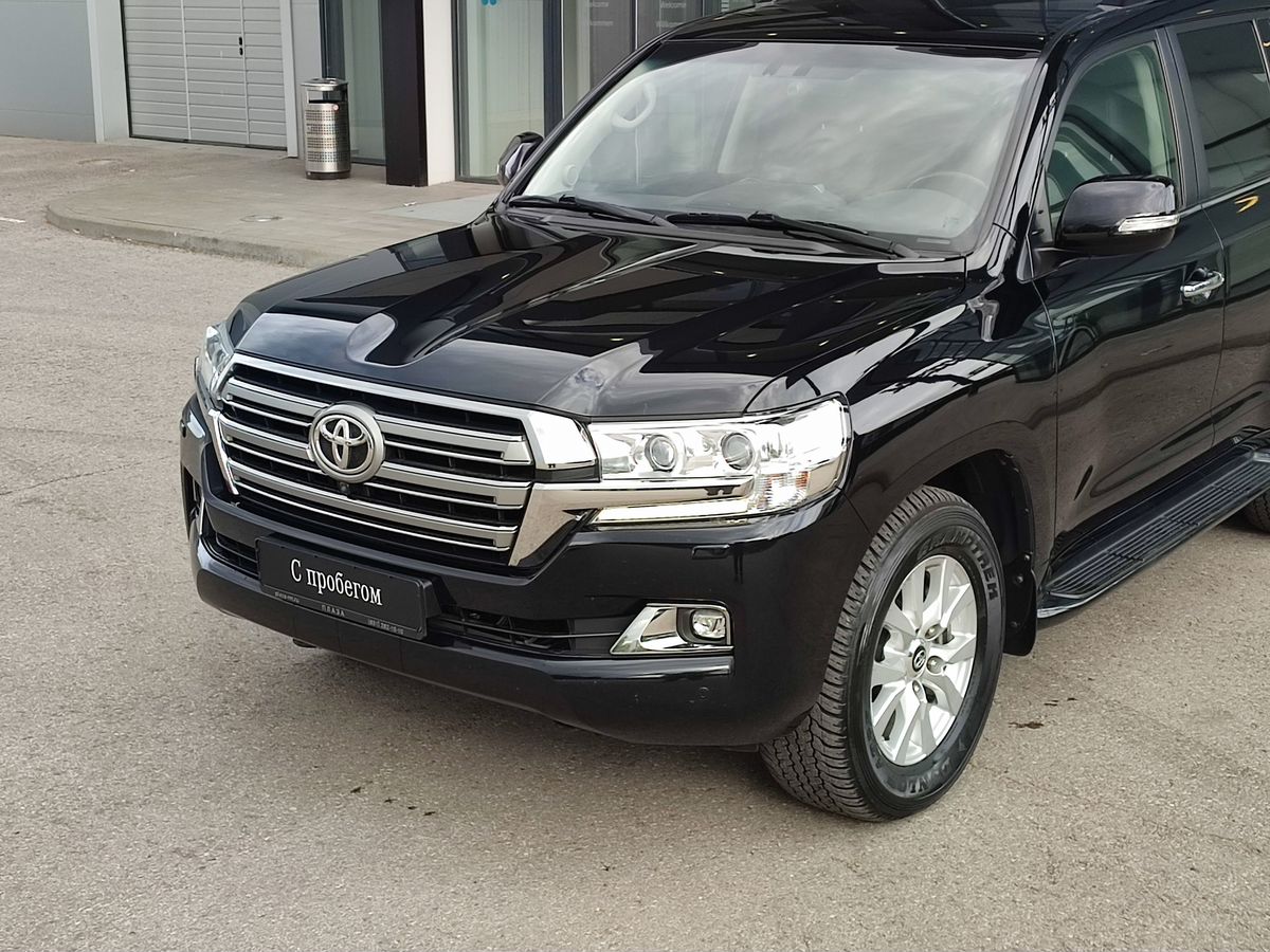 Toyota Land Cruiser