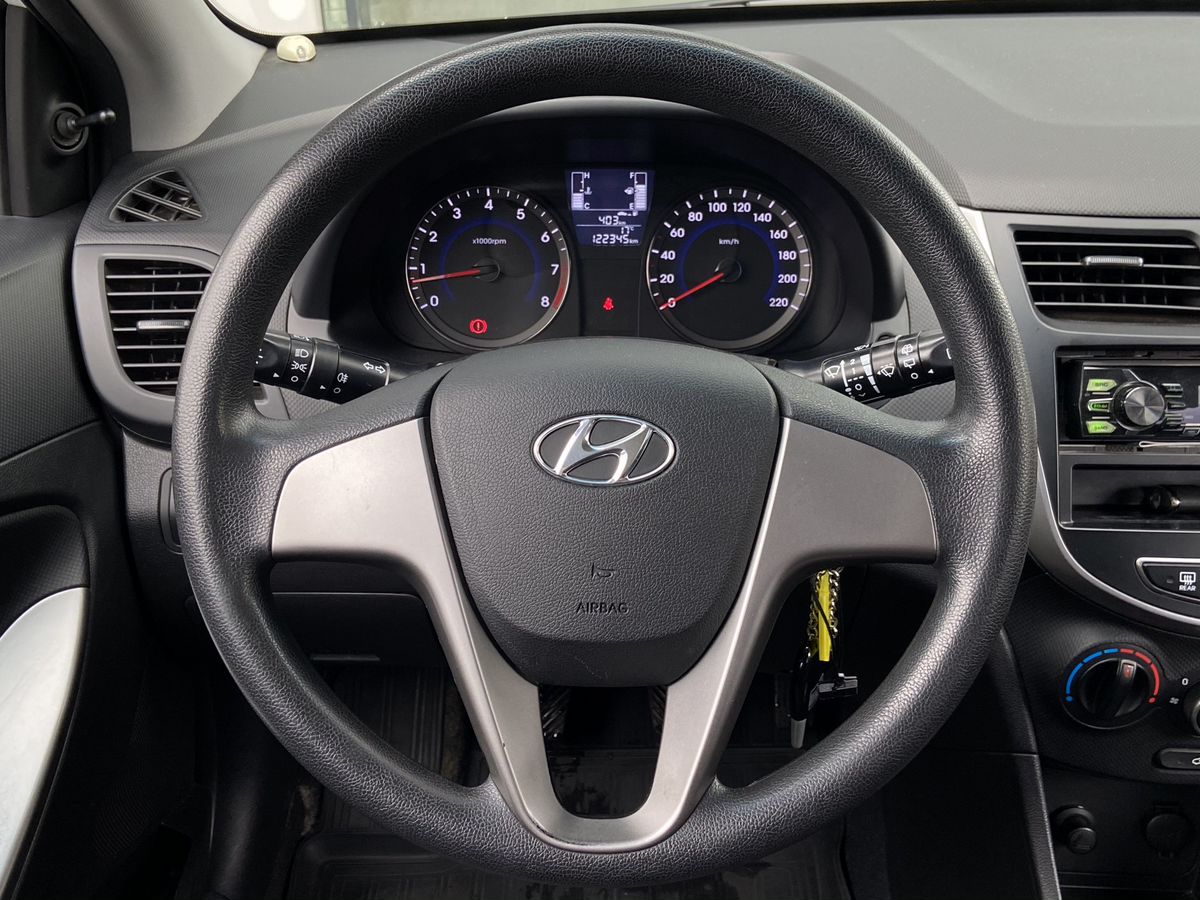 Hyundai Solaris