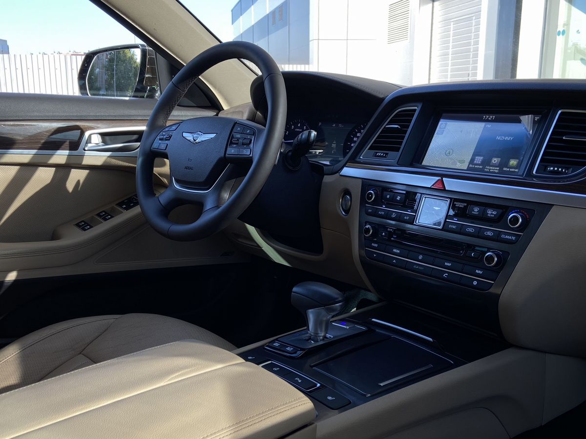 Genesis G80