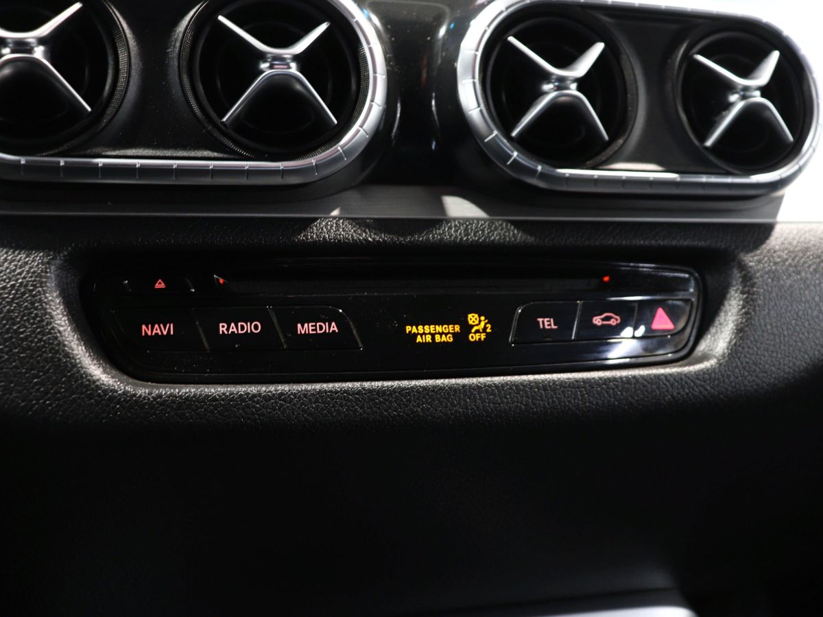Mercedes-Benz X-Класс 2019 31