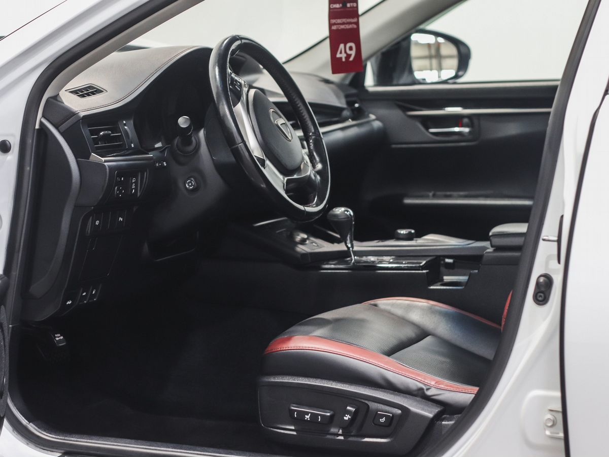 Lexus ES 2015 9