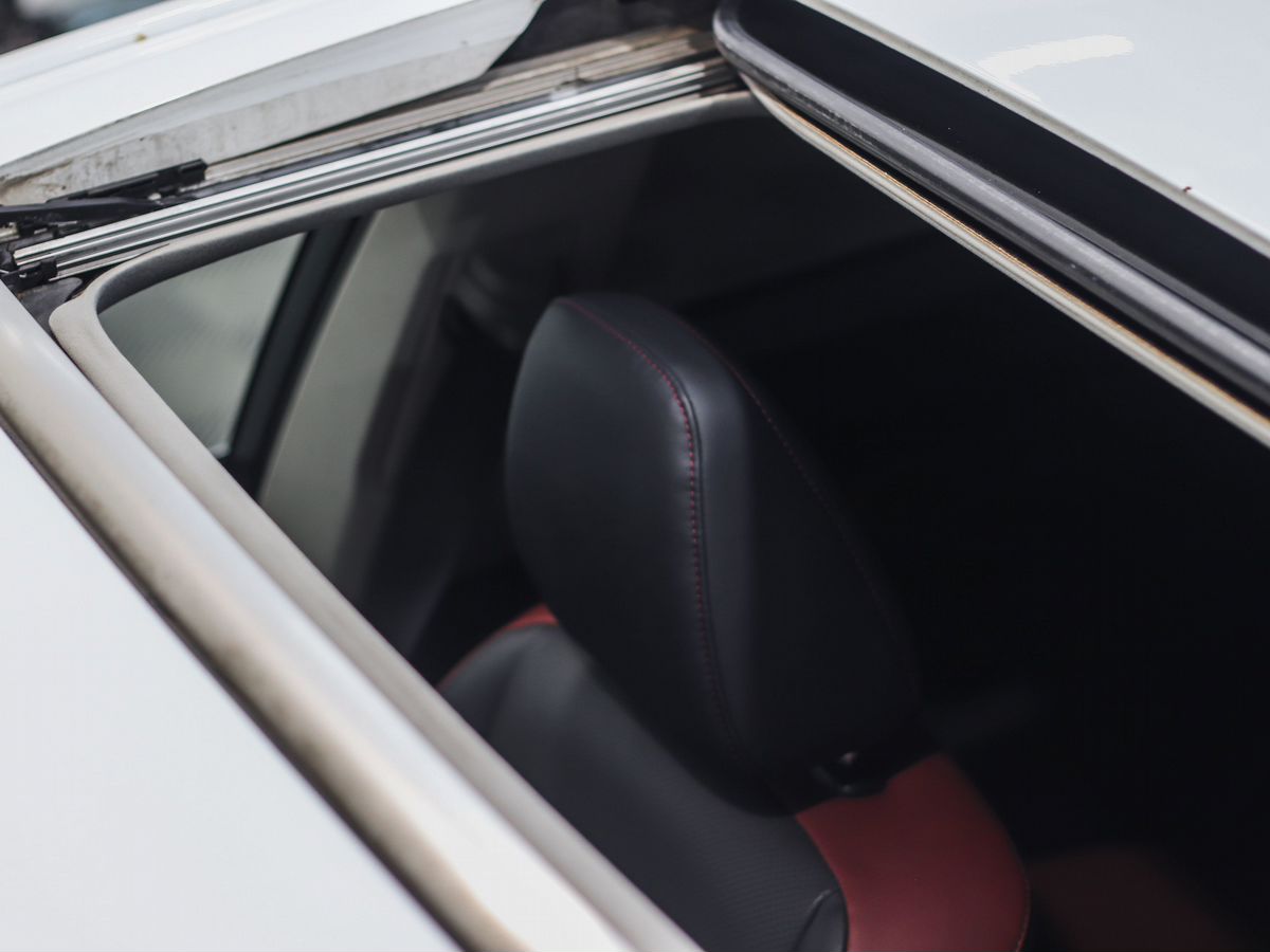 Lexus ES 2015 25