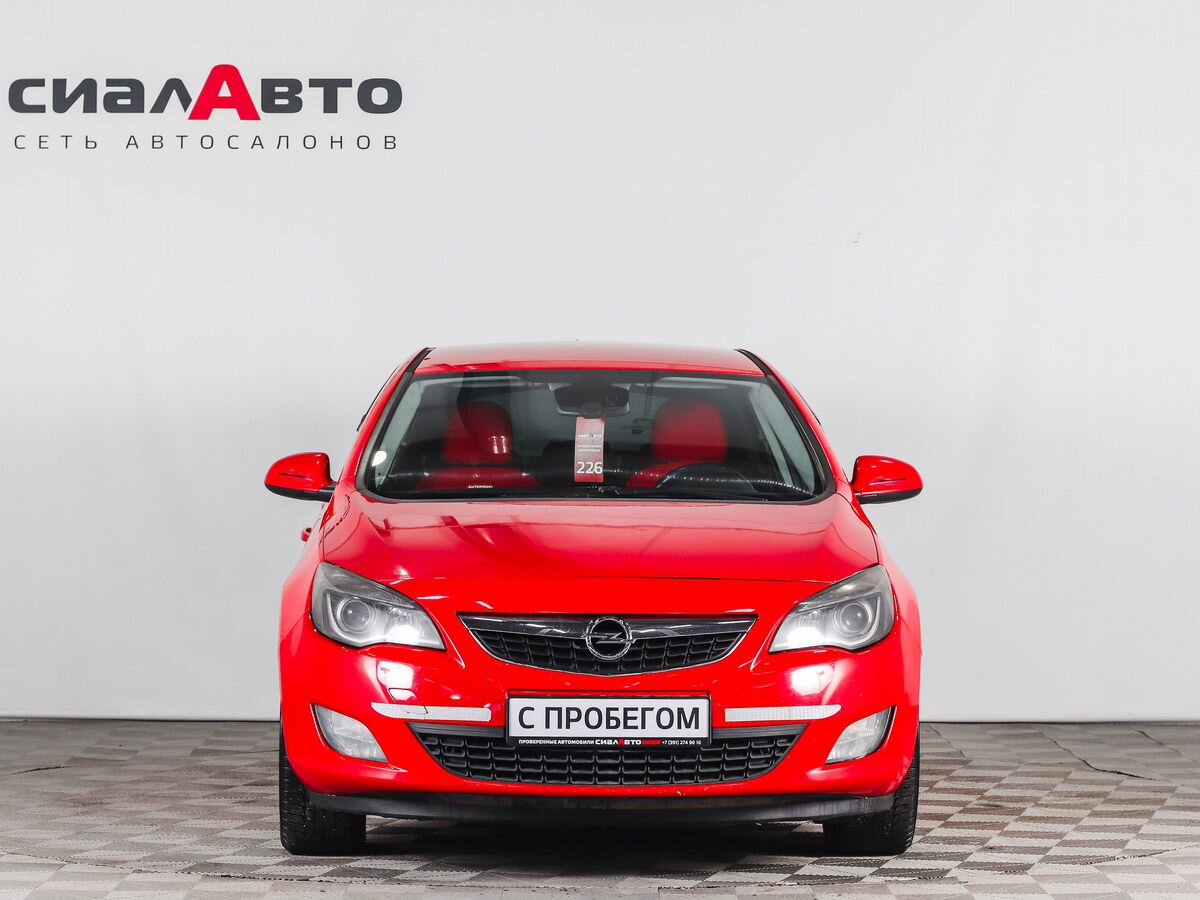 Opel Astra 2010 1