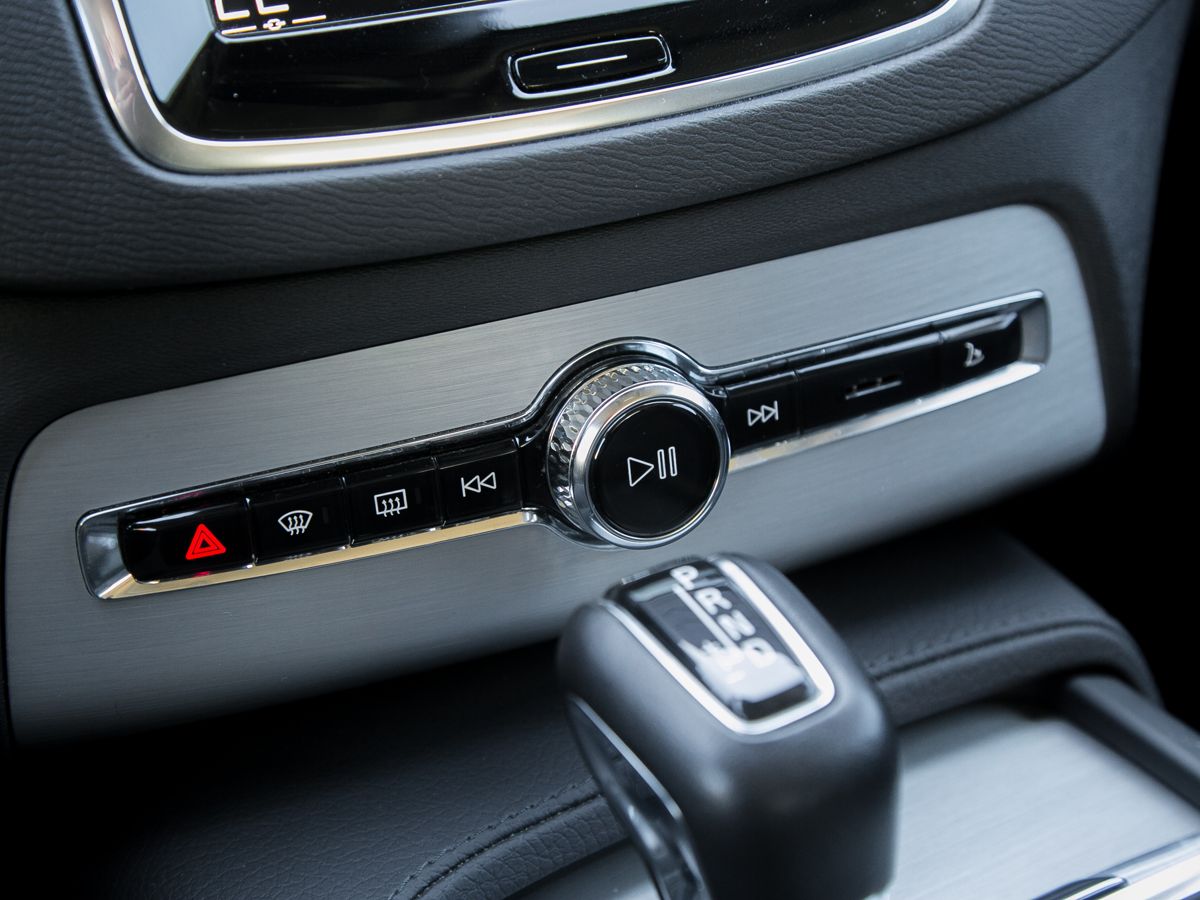 2020 Volvo XC90 II Рестайлинг, Черный, 6690000 рублей - вид 18