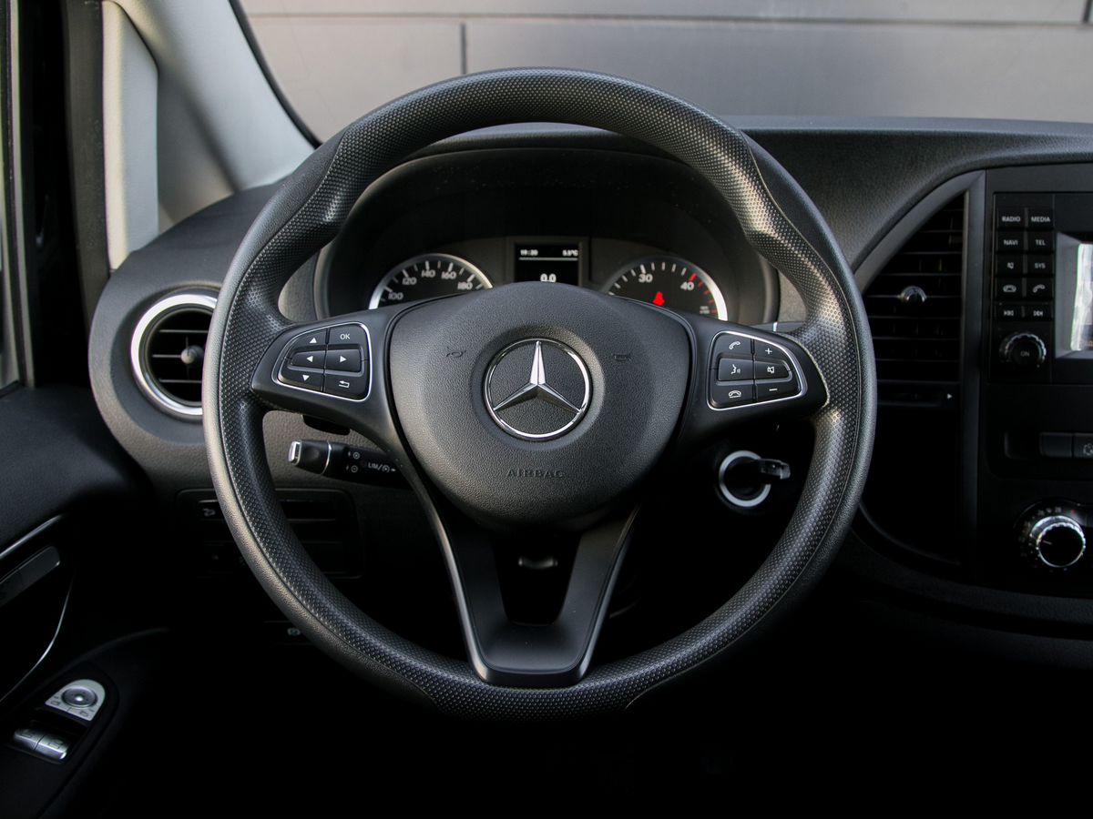 2016 Mercedes-Benz Vito III (W447), Черный, 3355000 рублей - вид 13