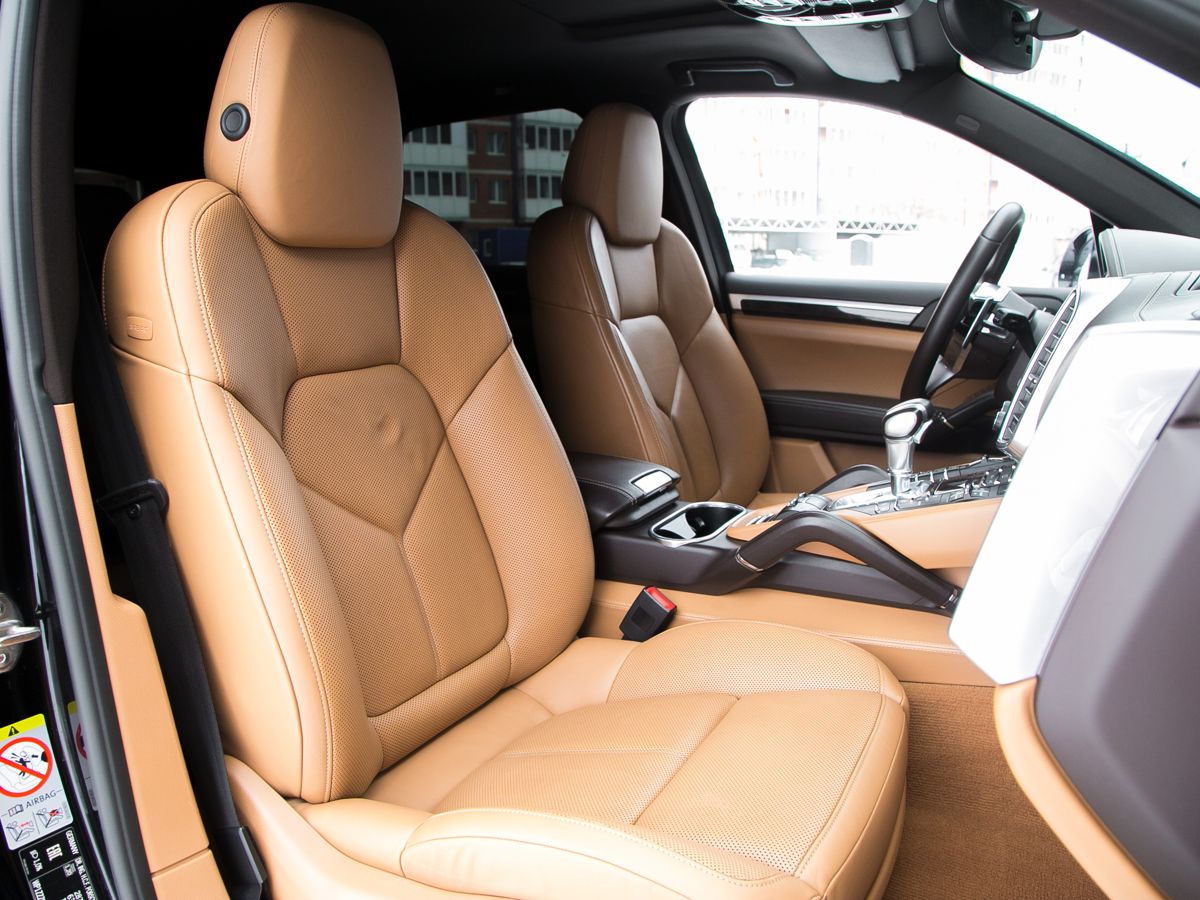 2015 Porsche Cayenne II Рестайлинг (958), Черный, 4090000 рублей - вид 22