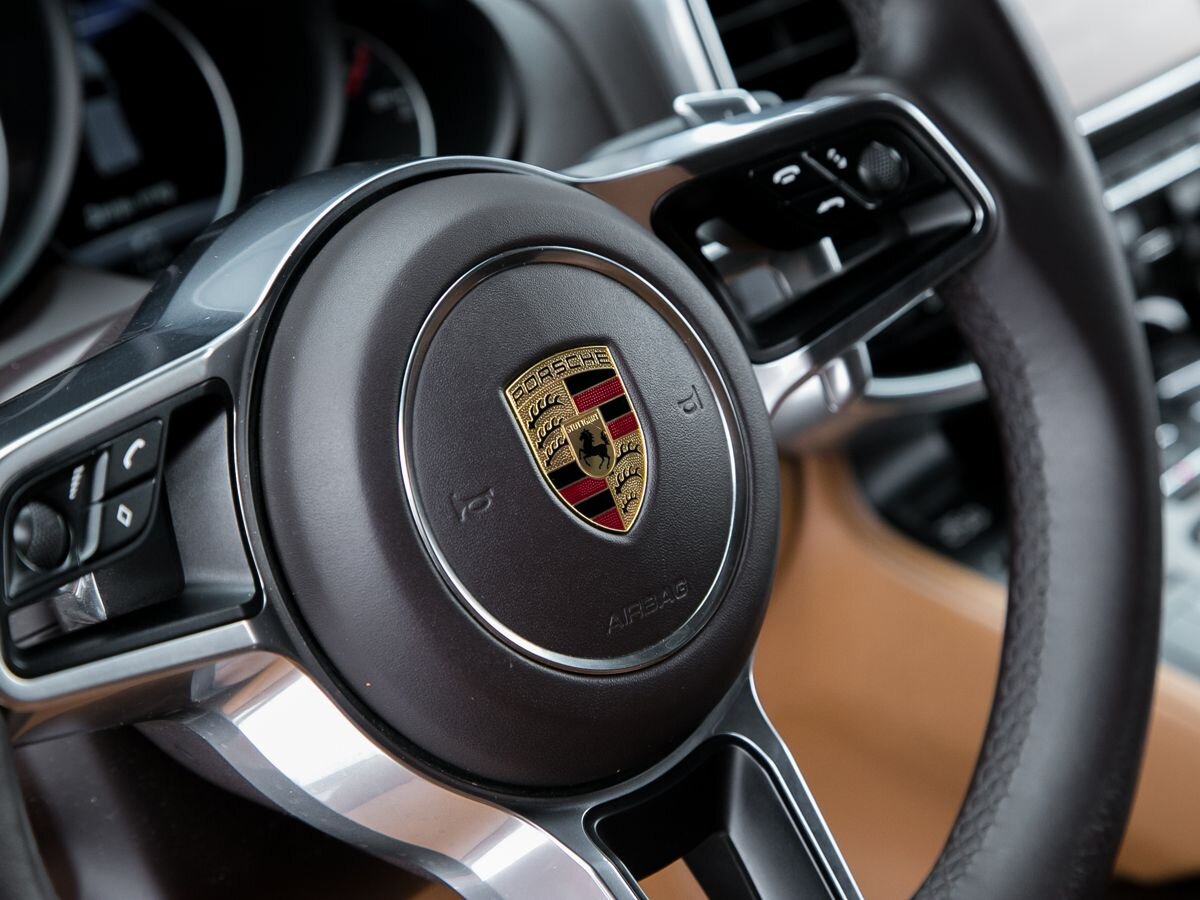 2015 Porsche Cayenne II Рестайлинг (958), Черный, 4090000 рублей - вид 29