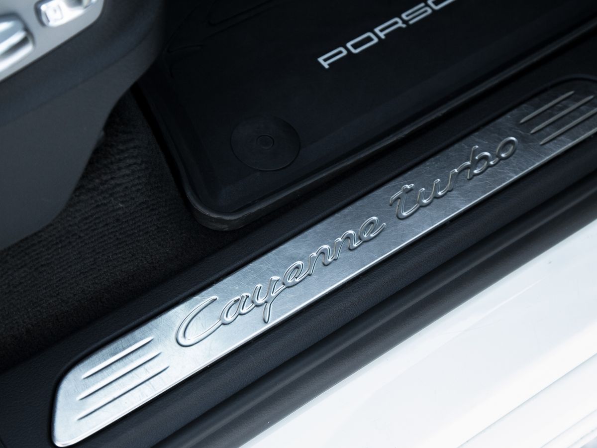 2010 Porsche Cayenne II (958), Белый, 2390000 рублей - вид 24