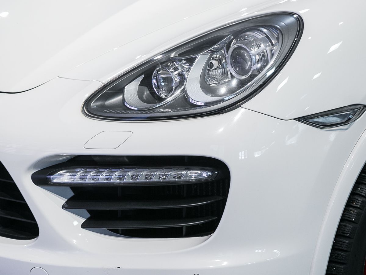 2010 Porsche Cayenne II (958), Белый, 2390000 рублей - вид 9