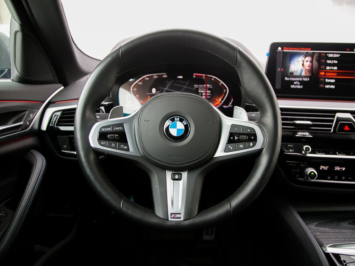 2021 BMW 5 серии VII (G30/G31) Рестайлинг, Серый, 4790000 рублей - вид 13