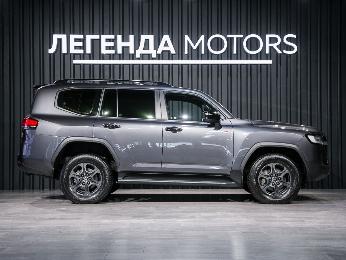 2021 Toyota Land Cruiser 300 Series, Серый, 11485000 рублей - вид 3