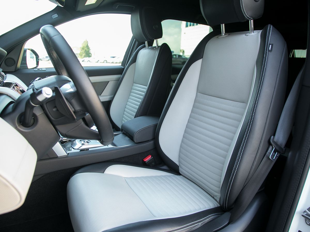 2020 Land Rover Discovery Sport I Рестайлинг, Белый, 4940000 рублей - вид 30