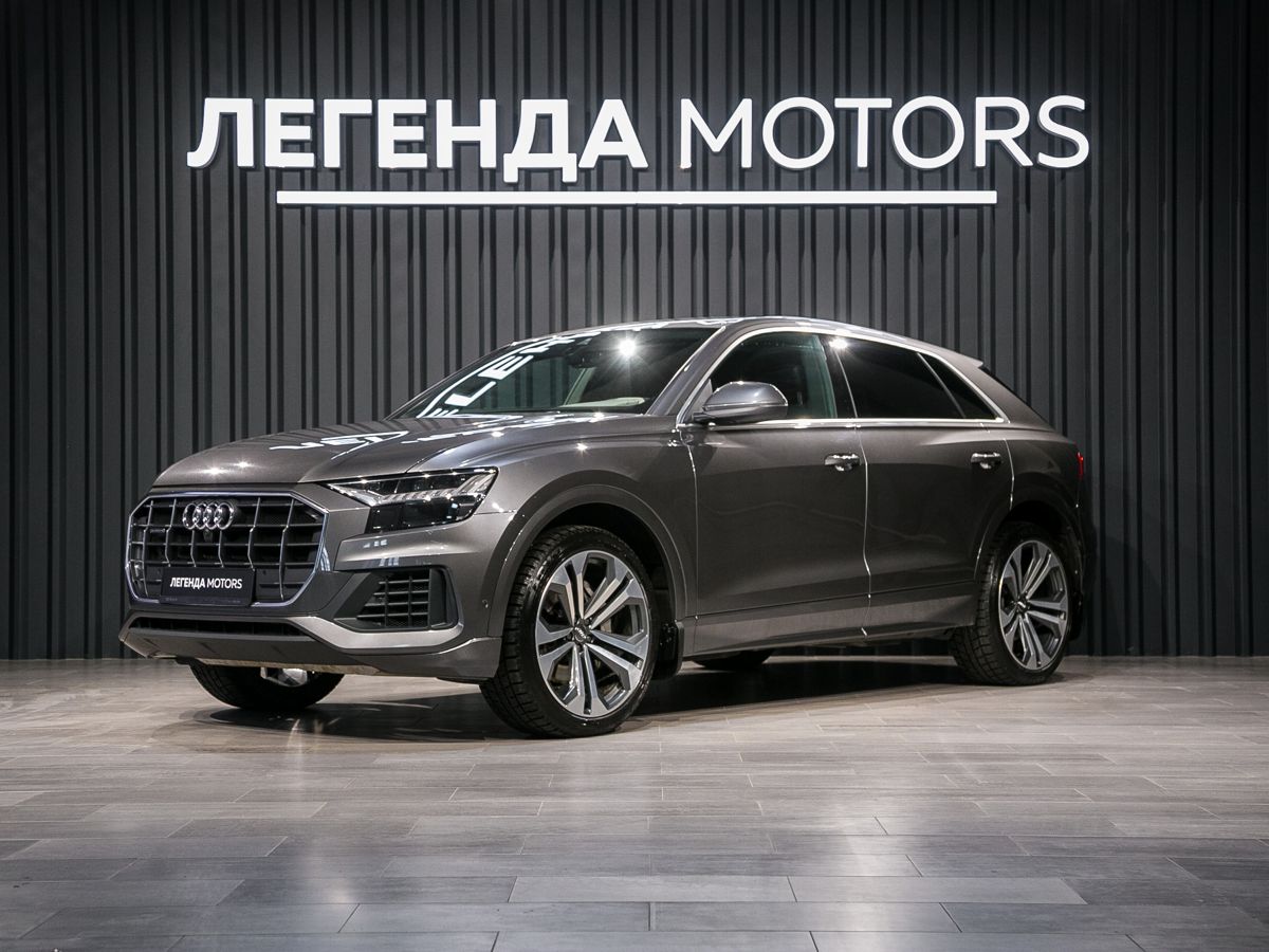 2018 Audi Q8 , Серый, 7100000 рублей - вид 1