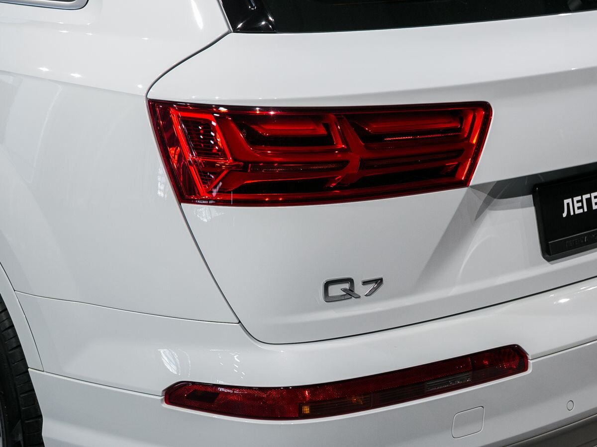 2017 Audi Q7 II (4M), Белый, 4550000 рублей - вид 12