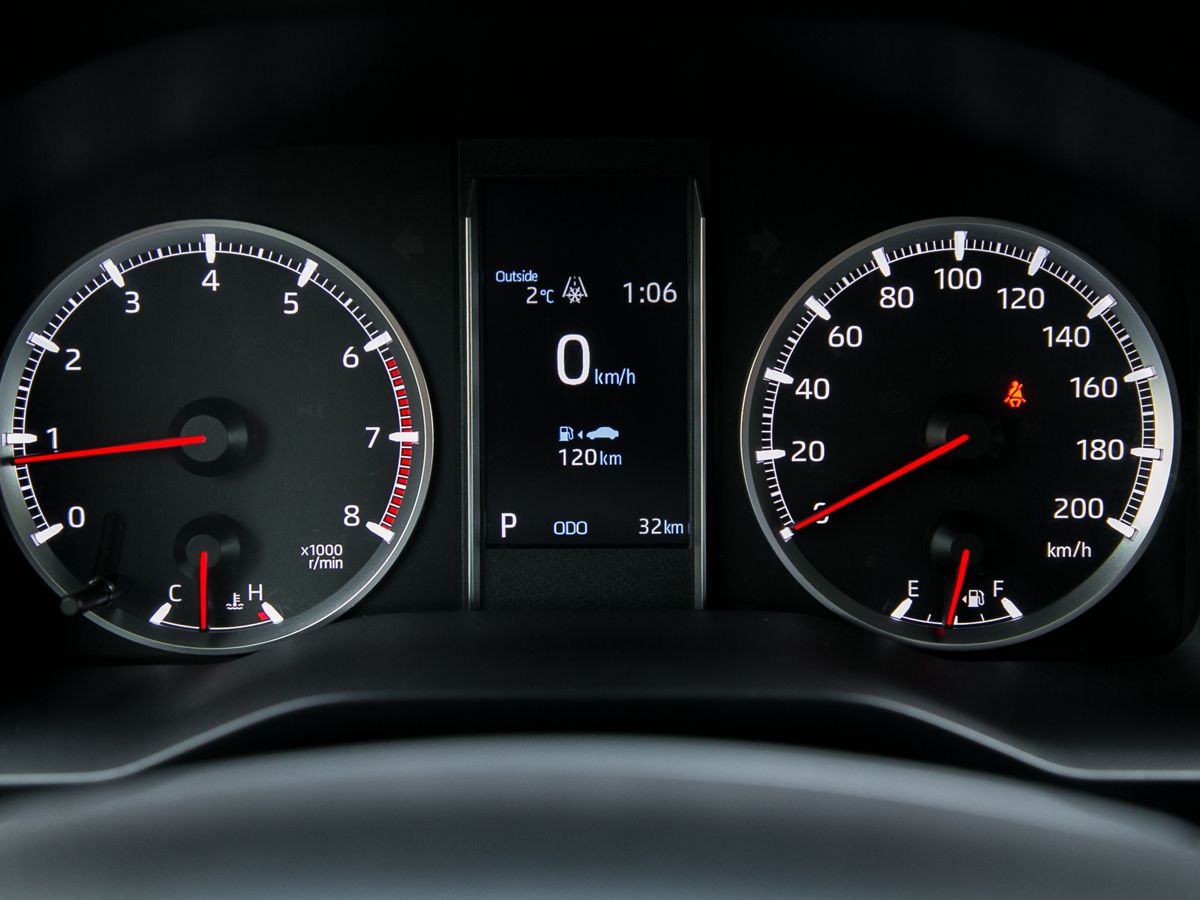2022 Toyota Granvia II, Черный, 8000000 рублей - вид 14