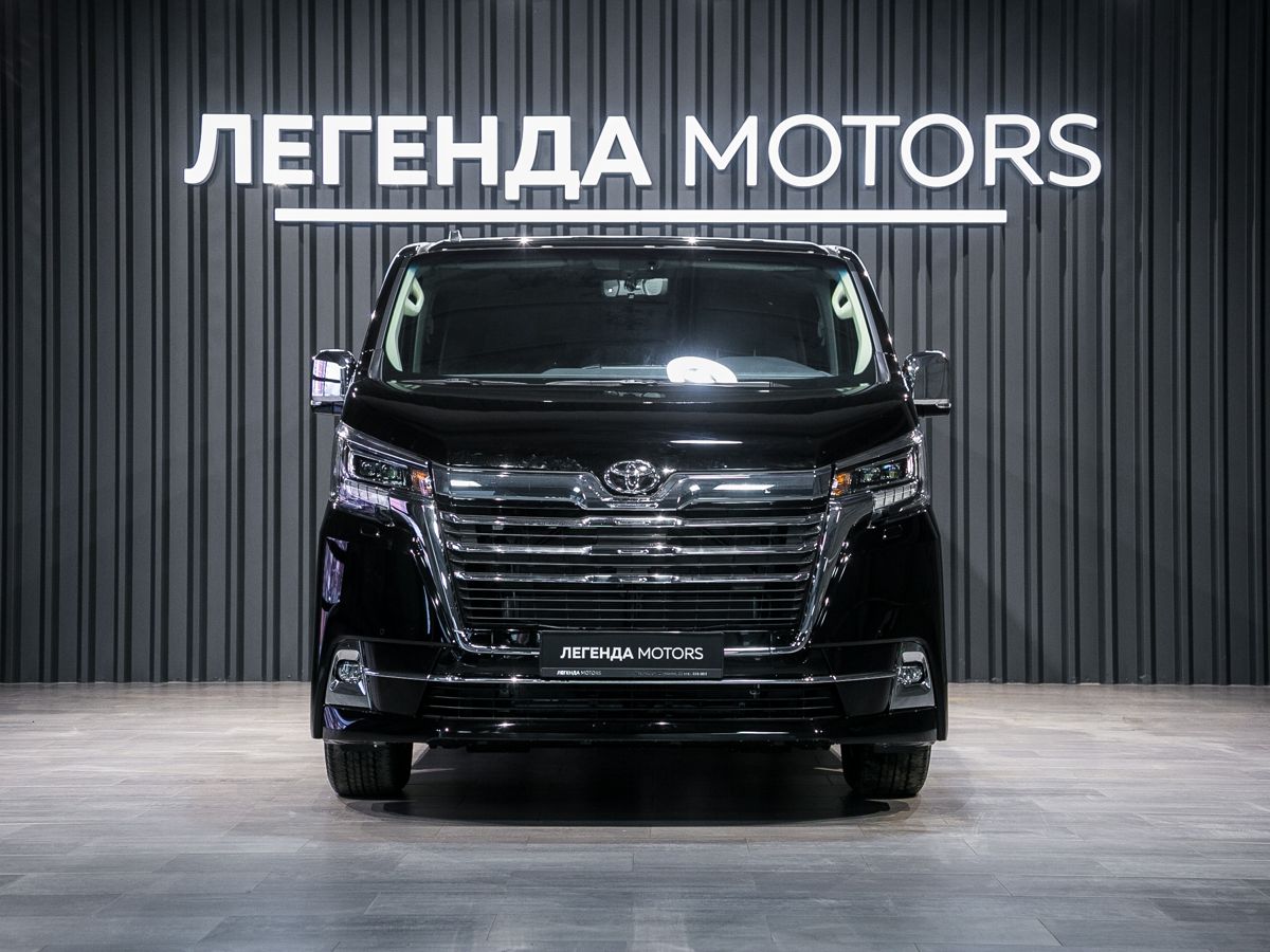 2022 Toyota Granvia II, Черный, 8000000 рублей - вид 2