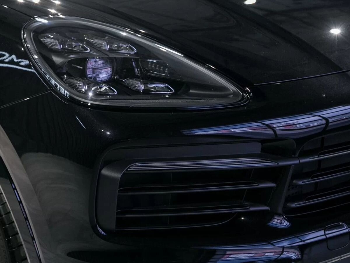 2020 Porsche Cayenne III, Черный, 9695000 рублей - вид 10
