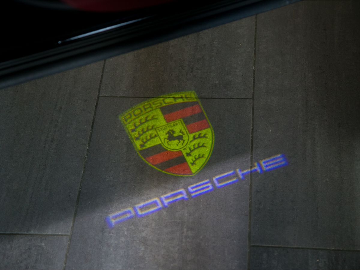 2020 Porsche Cayenne III, Черный, 9695000 рублей - вид 14