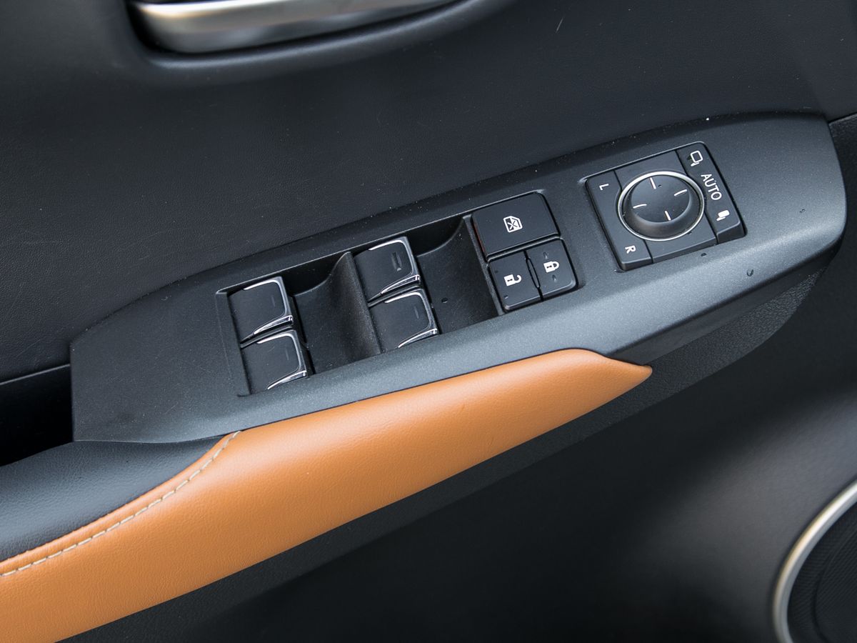 2018 Lexus NX I Рестайлинг, Белый, 3445000 рублей - вид 34
