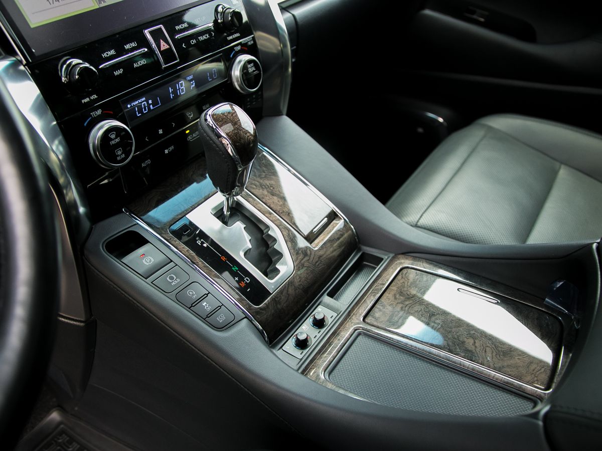 2021 Toyota Alphard III Рестайлинг, Черный, 8390000 рублей - вид 19
