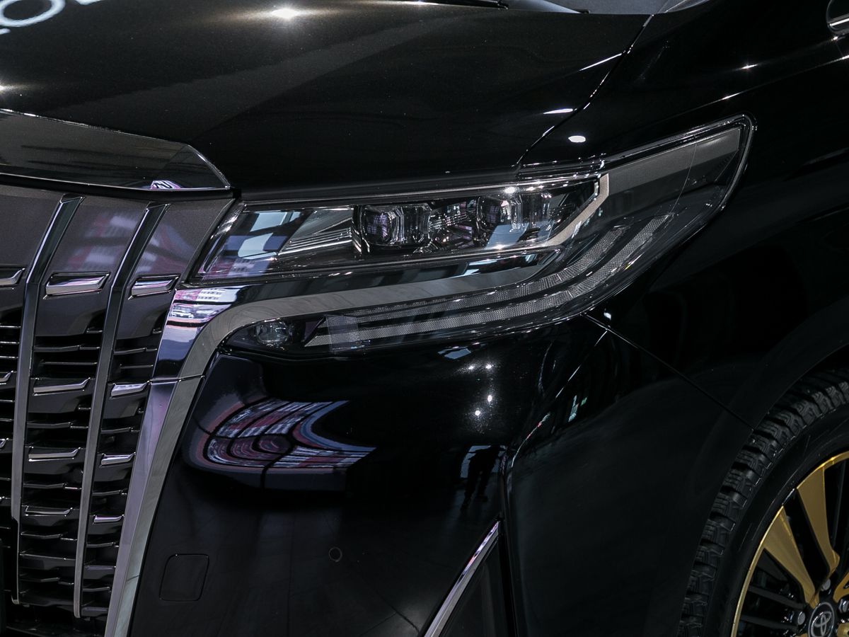 2021 Toyota Alphard III Рестайлинг, Черный, 8390000 рублей - вид 8