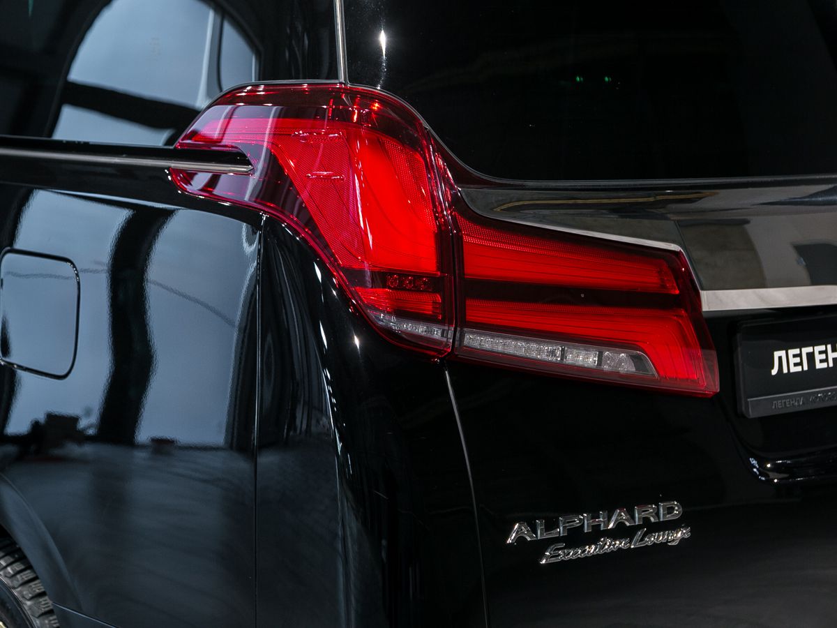 2021 Toyota Alphard III Рестайлинг, Черный, 8390000 рублей - вид 10