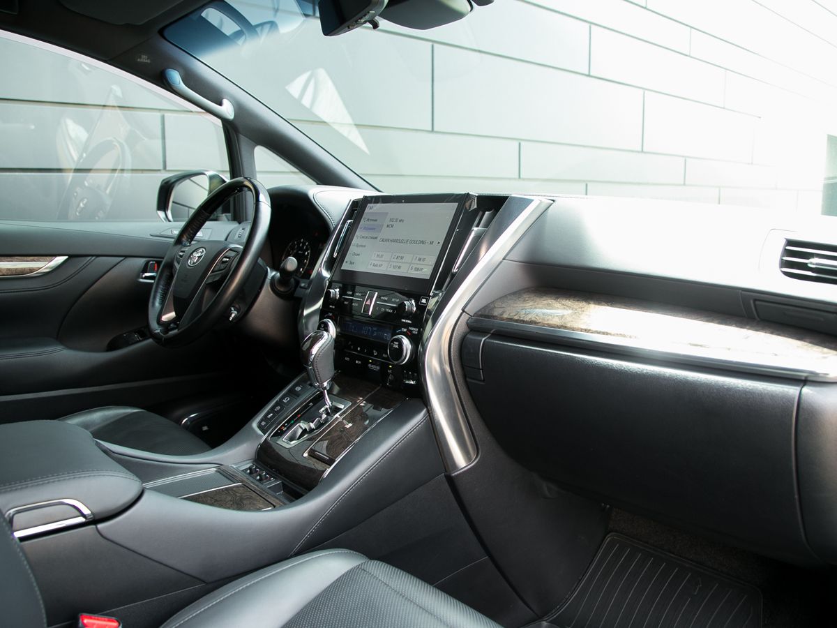 2021 Toyota Alphard III Рестайлинг, Черный, 8390000 рублей - вид 23