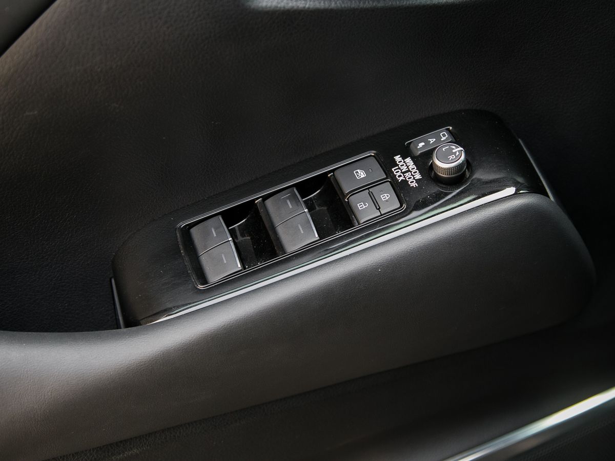 2021 Toyota Alphard III Рестайлинг, Черный, 8390000 рублей - вид 36