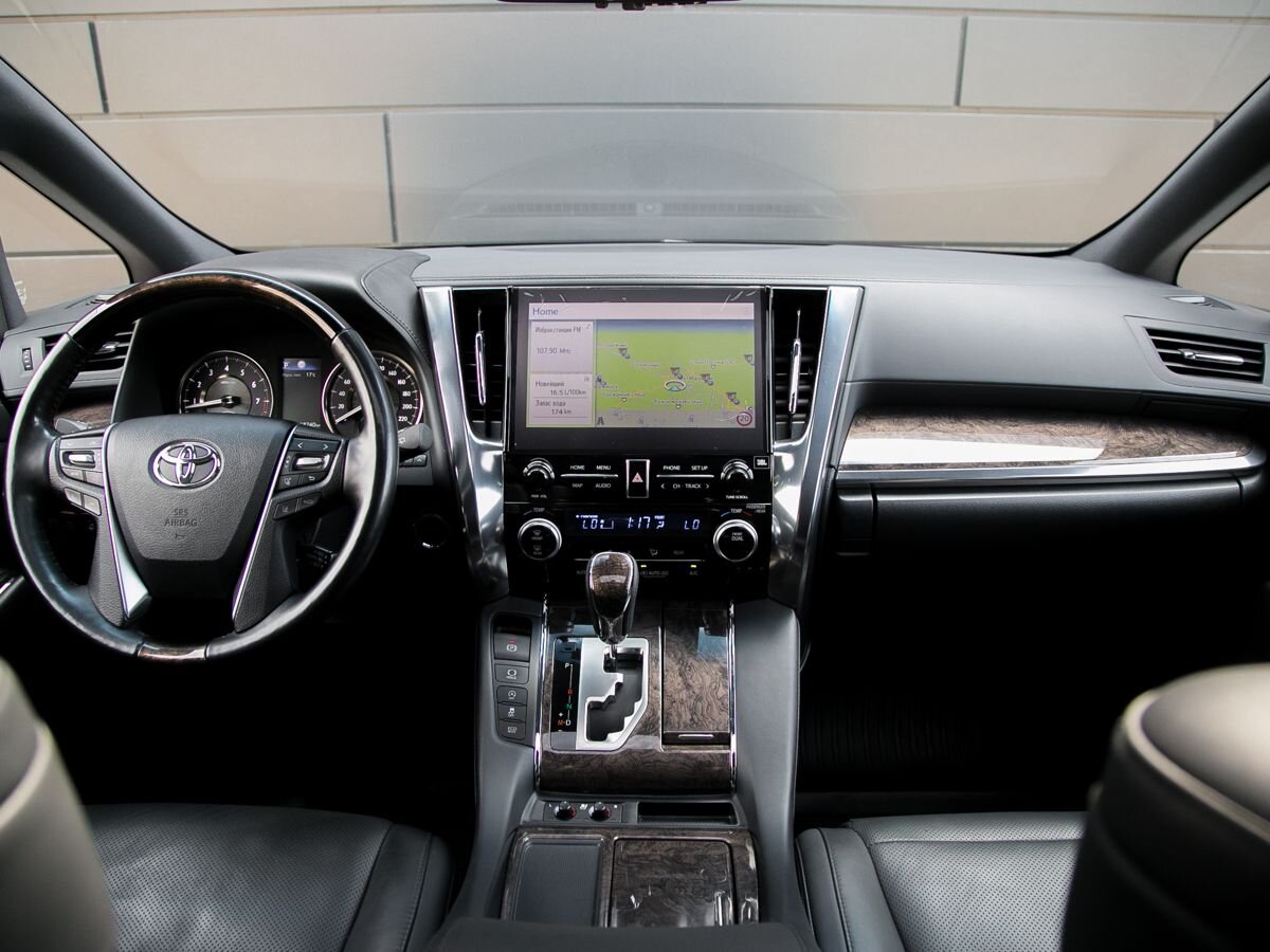 2021 Toyota Alphard III Рестайлинг, Черный, 8390000 рублей - вид 11